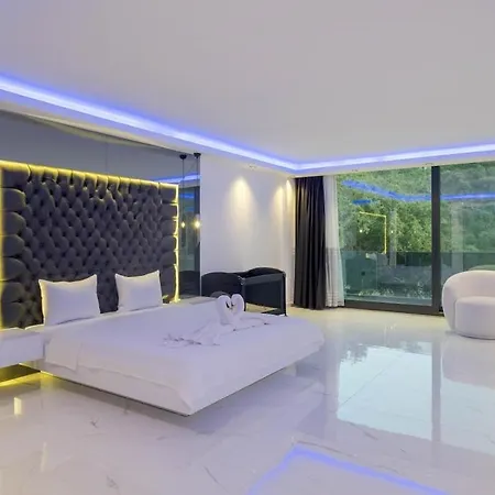 וילה Luxury With Spacious Garden